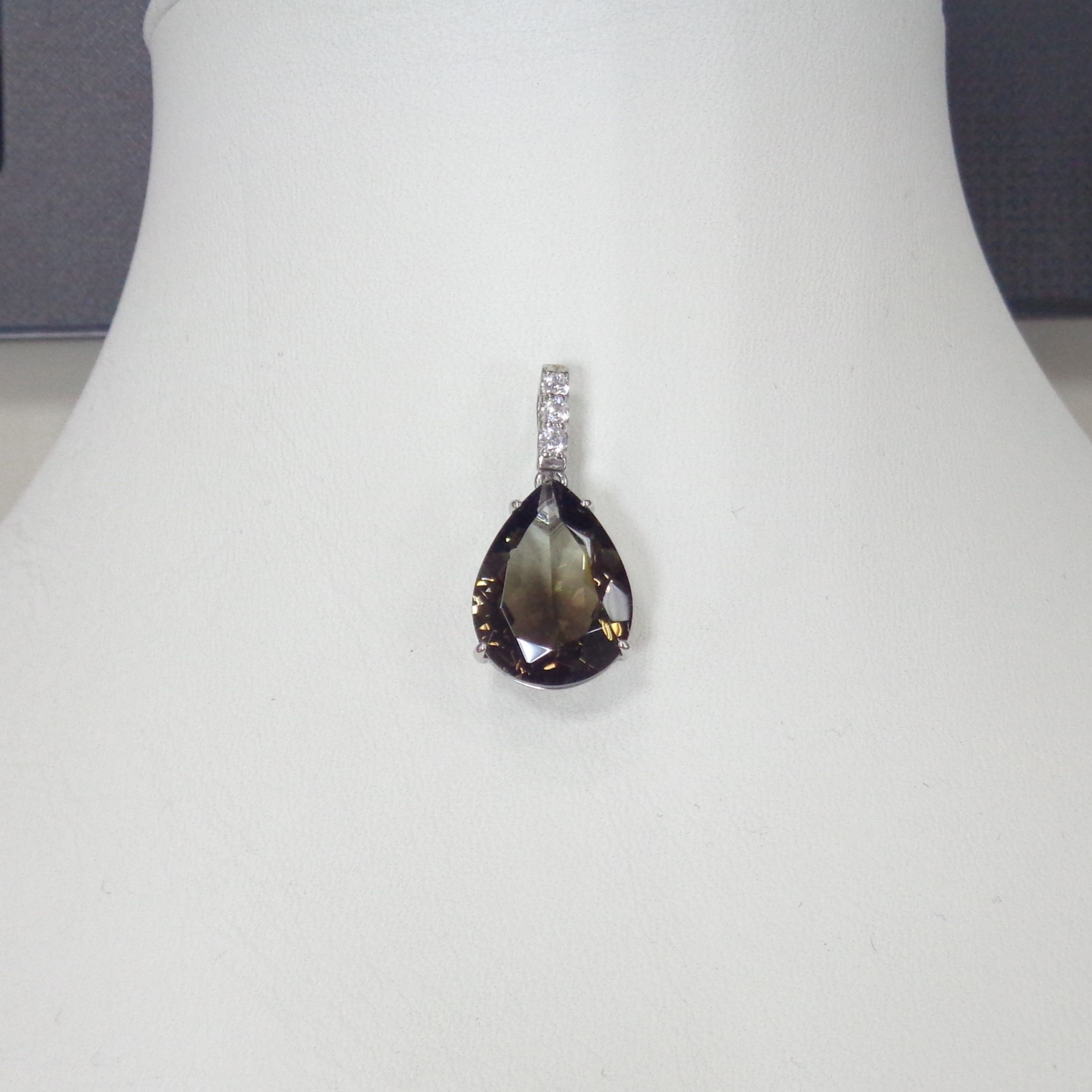 Серебряная подвеска с раухцитрином